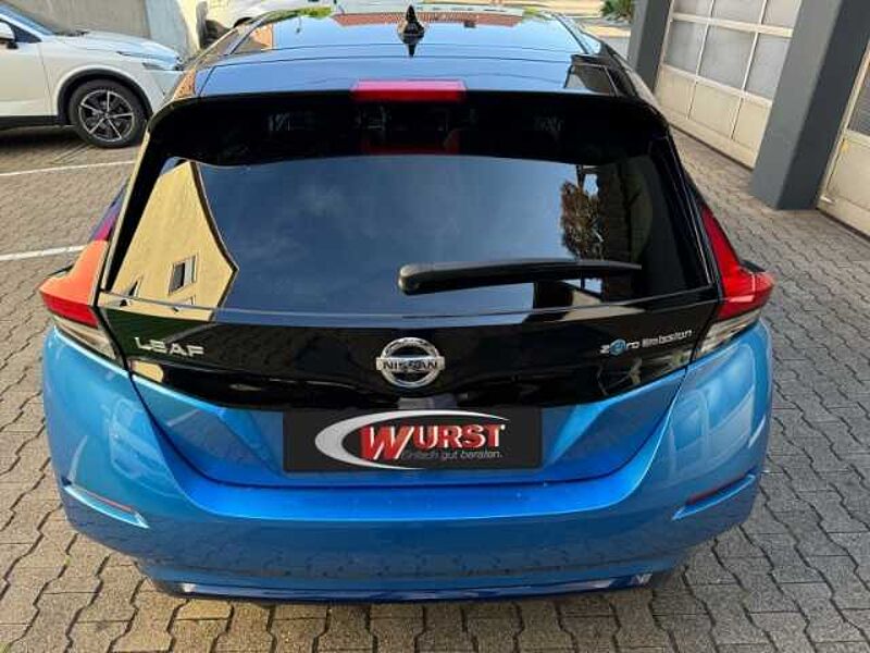 Nissan Leaf 40 kWh Tekna Rundumkameras Bose Navi DAB-Radio Klimaaut. Standhzg. Tempomat Wint