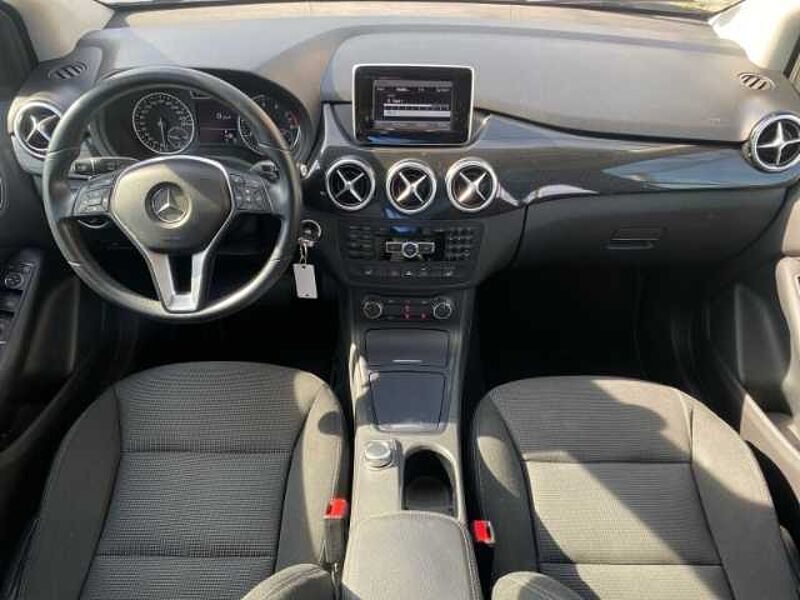 Mercedes-Benz B 180 B-Klasse SHZ Tempomat Automatik Schaltwippen