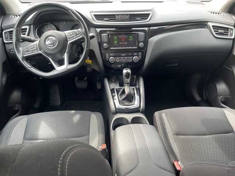 Nissan Qashqai Acenta Automatik 160PS DCT Rückfahrkamera Navi Carplay