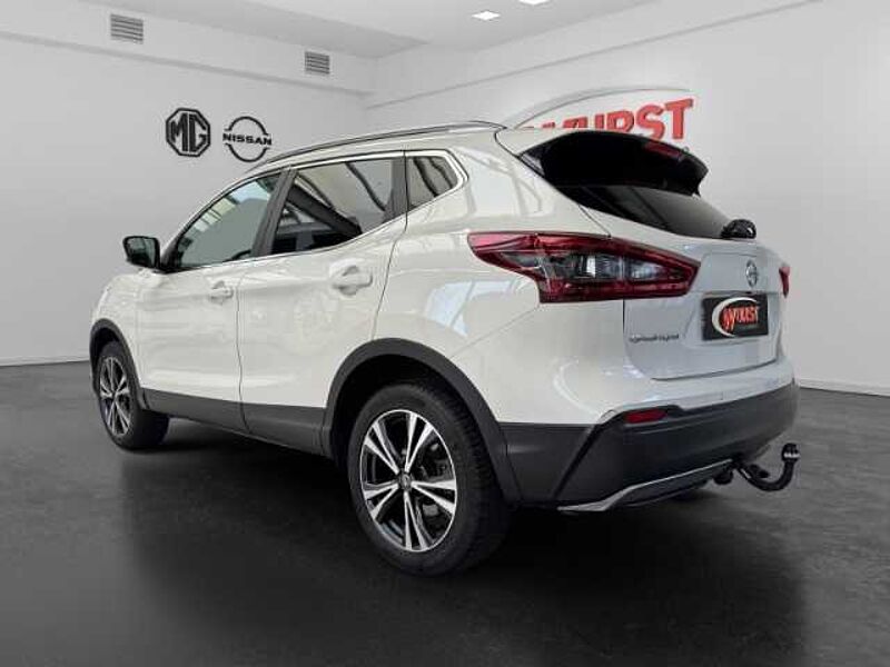 Nissan Qashqai Zama  140 PS (Schalter) AHK abn. PGD Navi 360° AVM Allwetterreifen