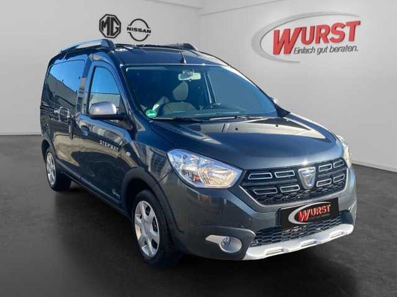 Dacia Dokker Stepway Plus 1.3 Rückfahrkamera Navi SHZ Klima AHK Tempomat 8x Bereift